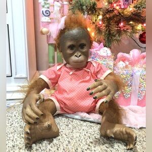 Ashton-Drake Annabelle’s Hugs 22” Lifelike Monkey Doll RealTouch Vinyl